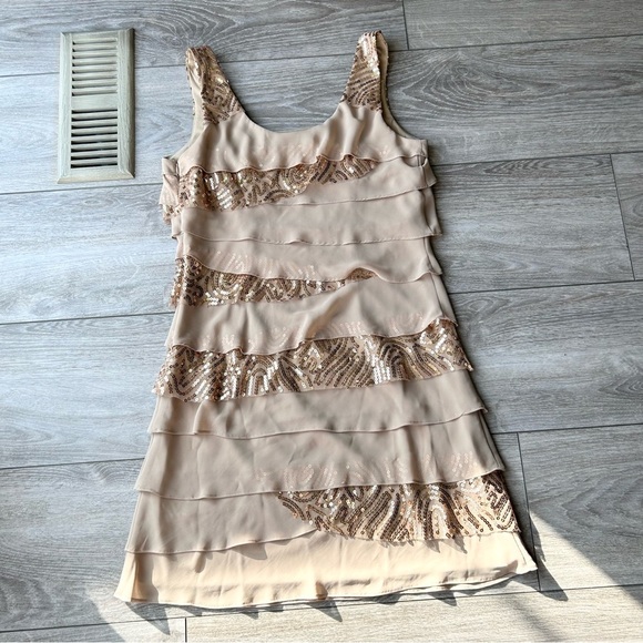 Laura CHAMPAGNE Sequins Ruffled Stretch Shift Evening Dress - Picture 11 of 12